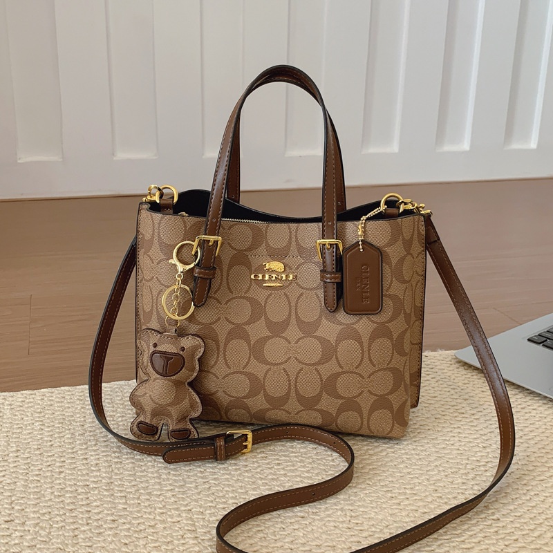 Tote Bag Leather Monogram - Elegant Monogram Tote Bag in Classic